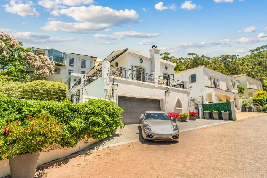 4 Bedroom Property for Sale in Tamboerskloof Western Cape